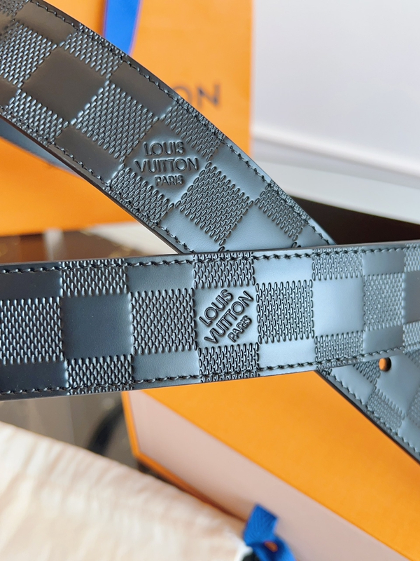 ルイヴィトンベルト着用イメージ